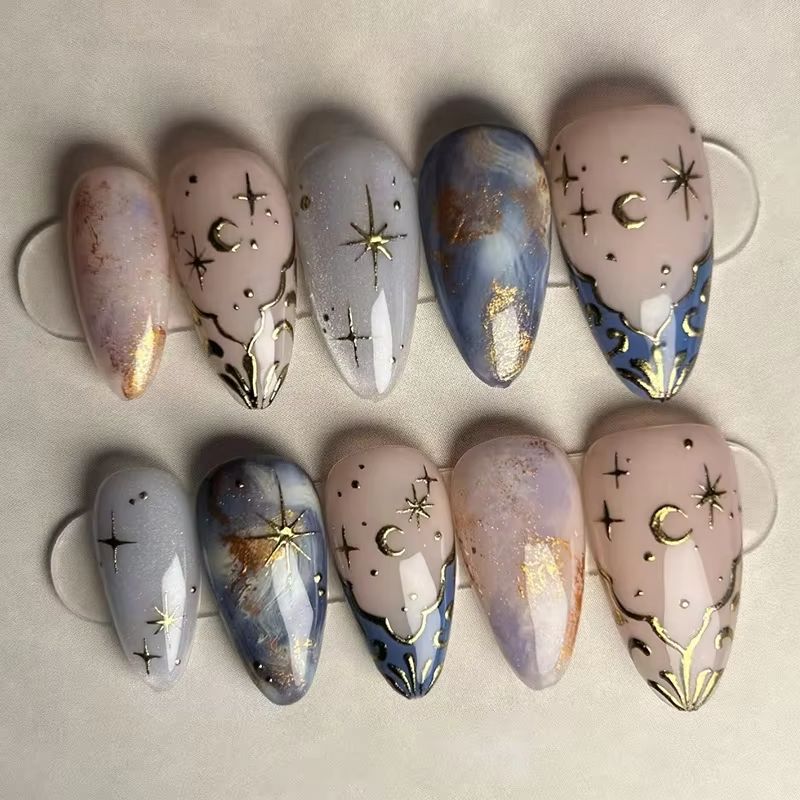 Nail Art Inspo - Ensemble d'ongles courts en amande, couverture