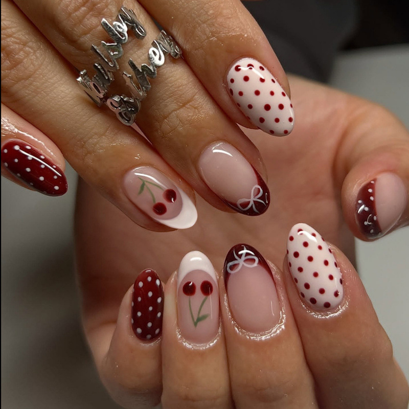 Nail Art Red Cherry - 24 faux ongles rouges à presser,