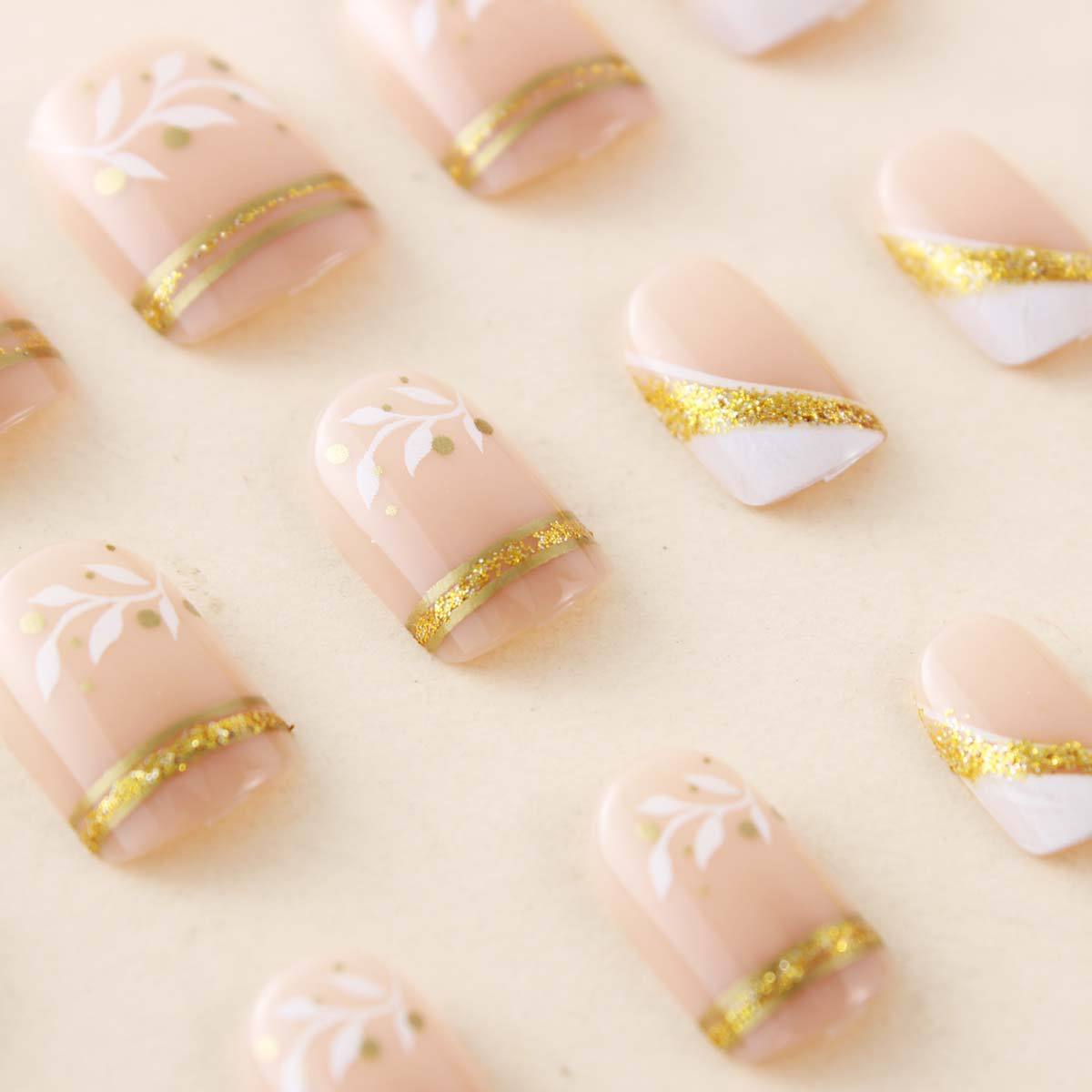 Faux ongles courts carrés nude - Nail Art Fake Nails avis et prix
