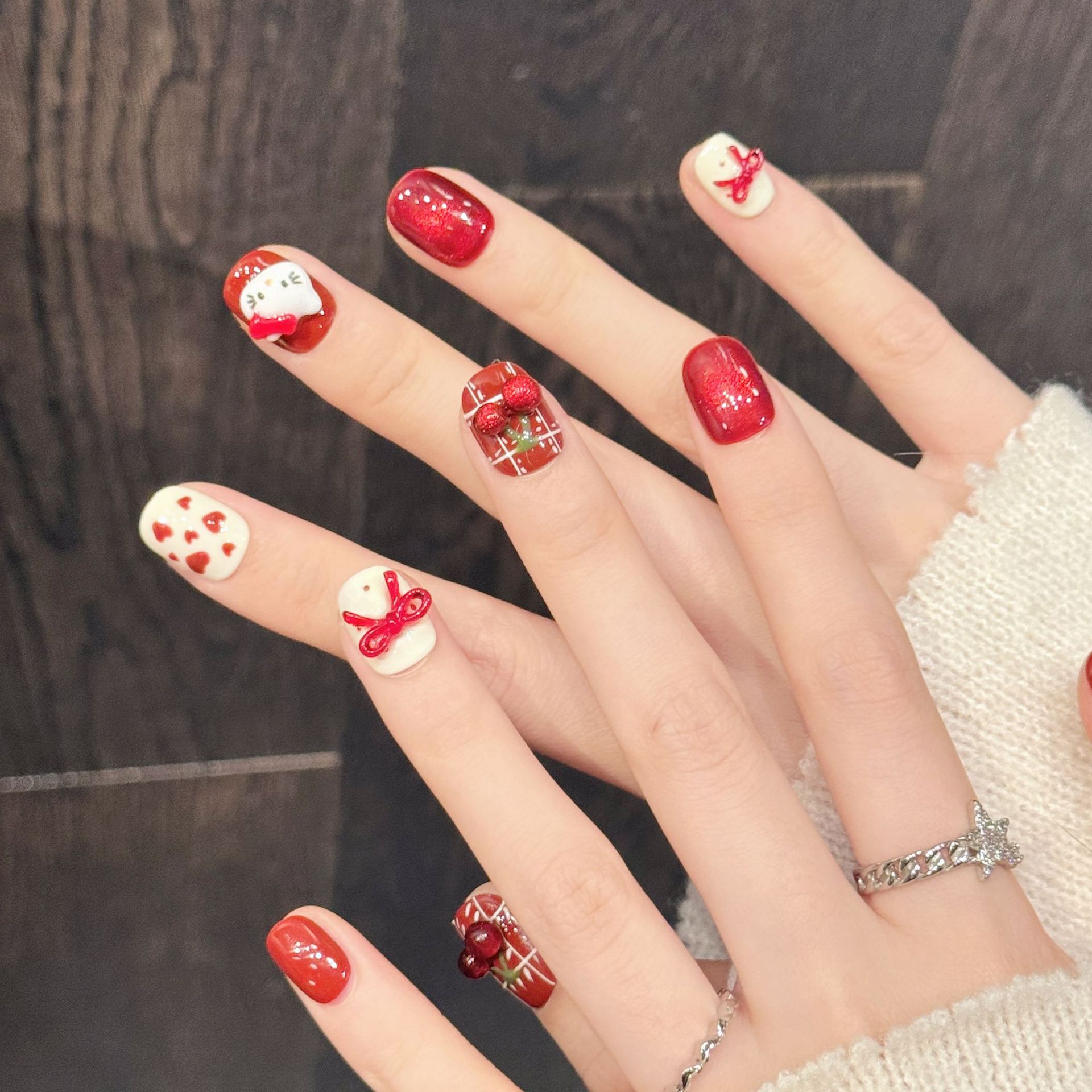 10PCS Faux ongles courts à pre - Nail Art Red Cherry avis et prix